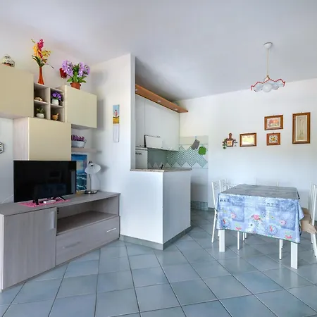 Trilo Fucini Apartment *