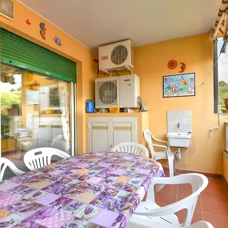Apartment Trilo Fucini *