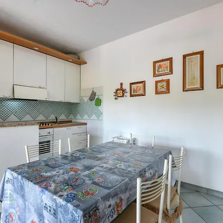 Apartment Trilo Fucini *